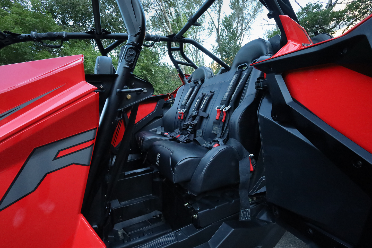 RZR PRO R Rear Bench Seat W Harnesses (2025+)