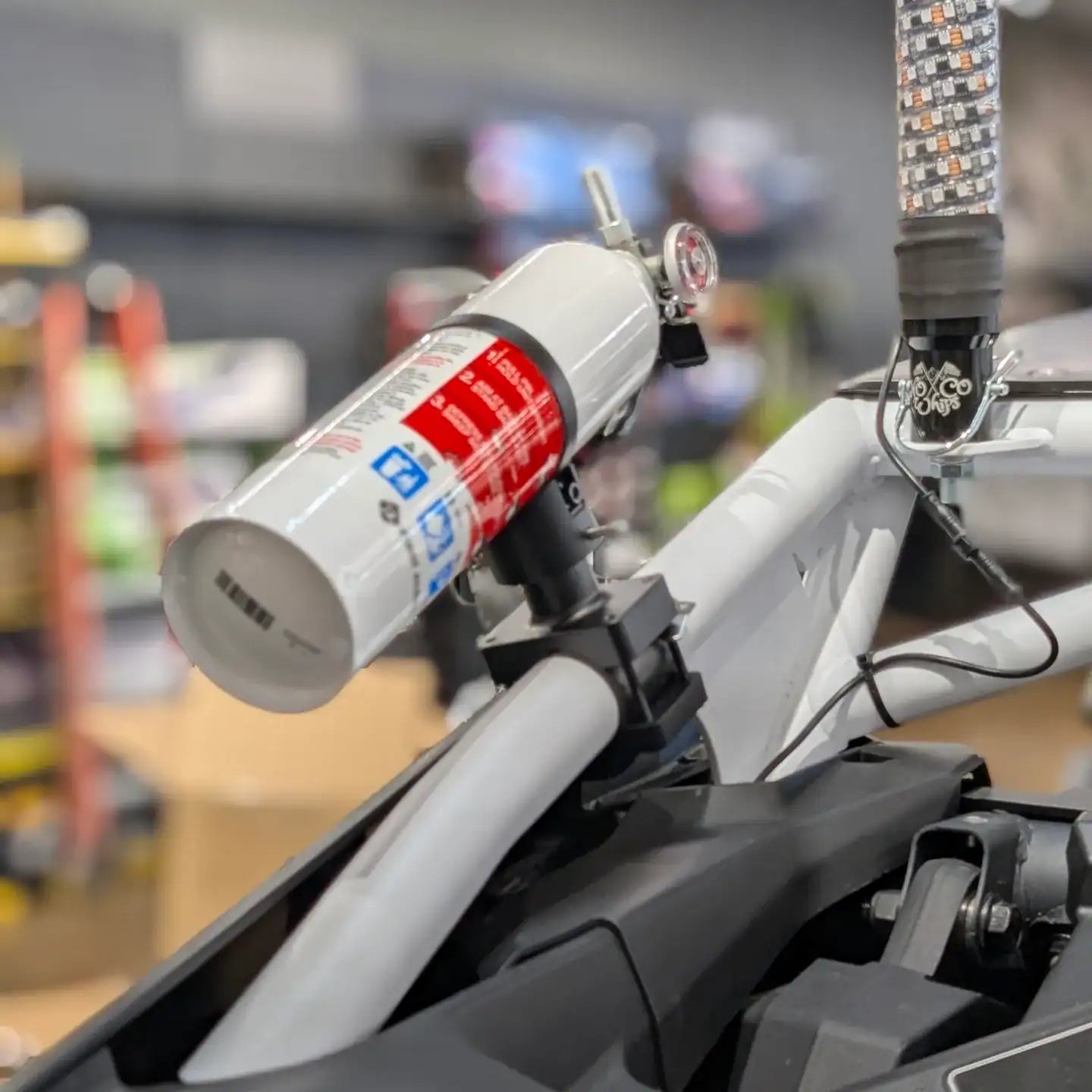 Legacy 360 Round Roll Bar UTV Fire Extinguisher Mount with Quick Release